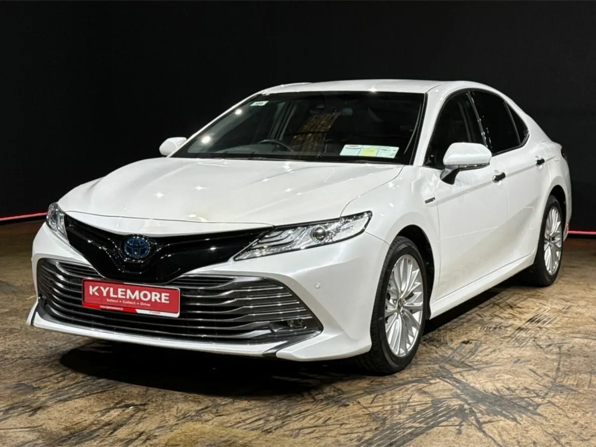 Toyota Camry 2.5 HYRBID - Image 3