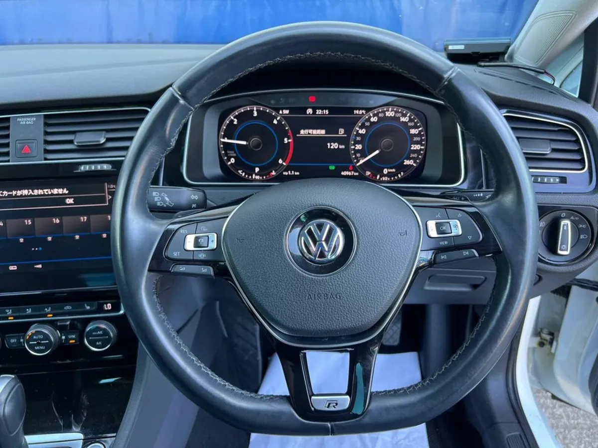Volkswagen Golf HIGHLINE 2.0 TDI AUTO ** HIGH SPEC - Image 4