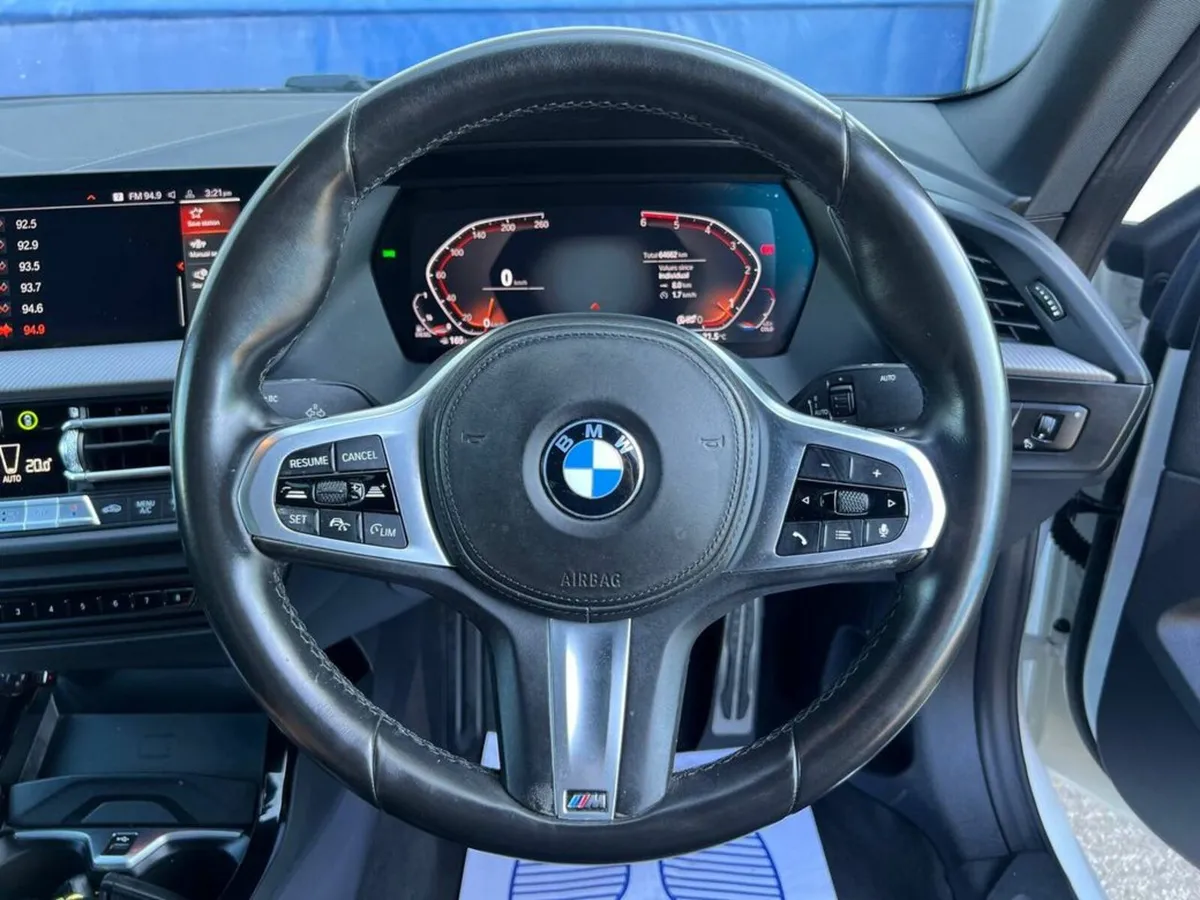BMW 2-Series 218d M-SPORT PRO 2.0 AUTO // LEATHER - Image 4
