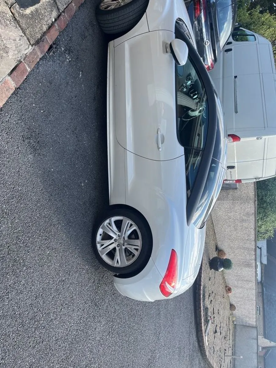 2014 Peugeot  rcz 2.0 Hdi gt - Image 2