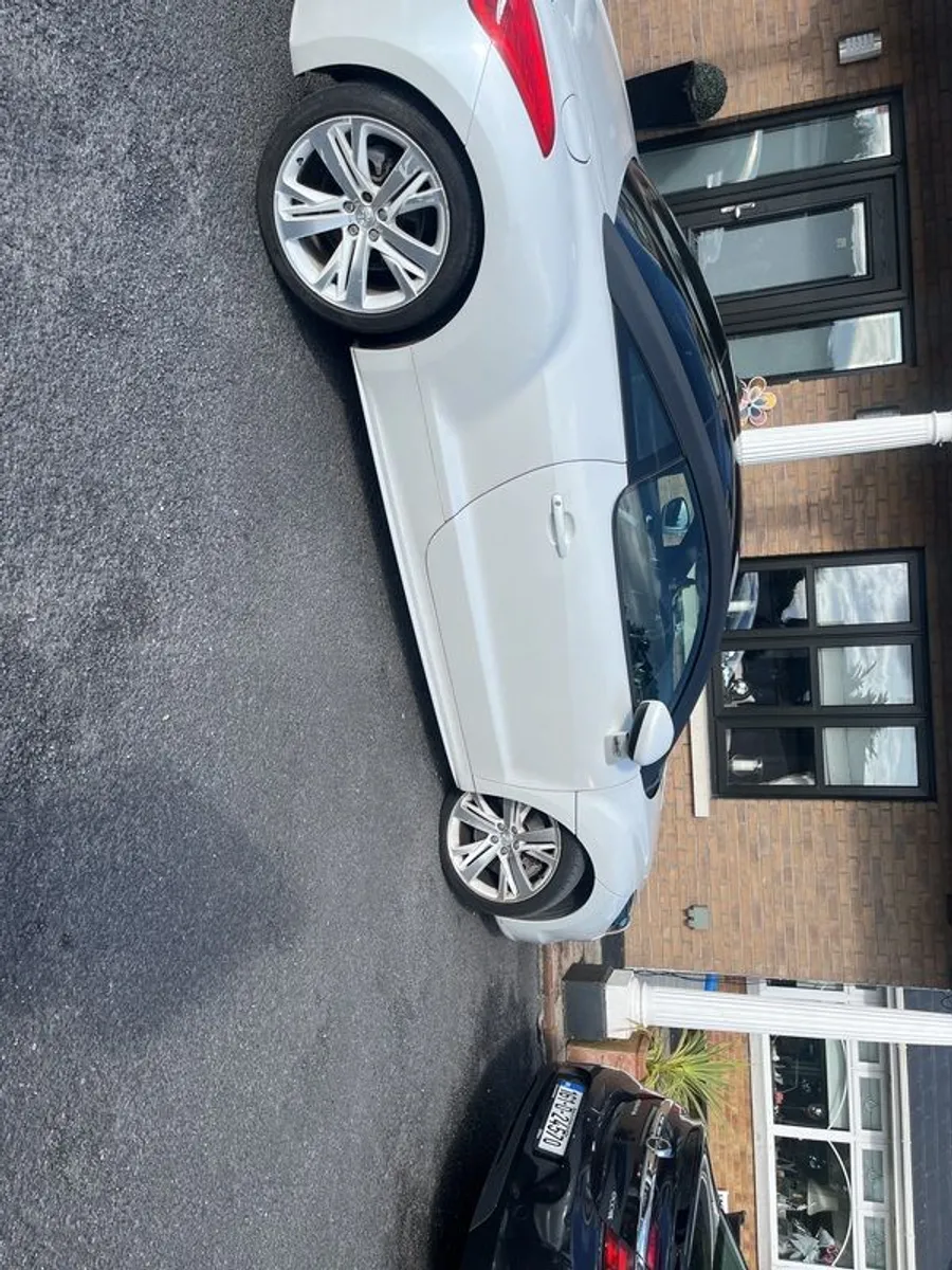 2014 Peugeot  rcz 2.0 Hdi gt - Image 4