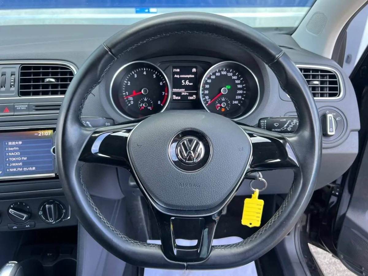 Volkswagen Polo COMFORTLINE 1.2 TSI AUTO // SERVIC - Image 4