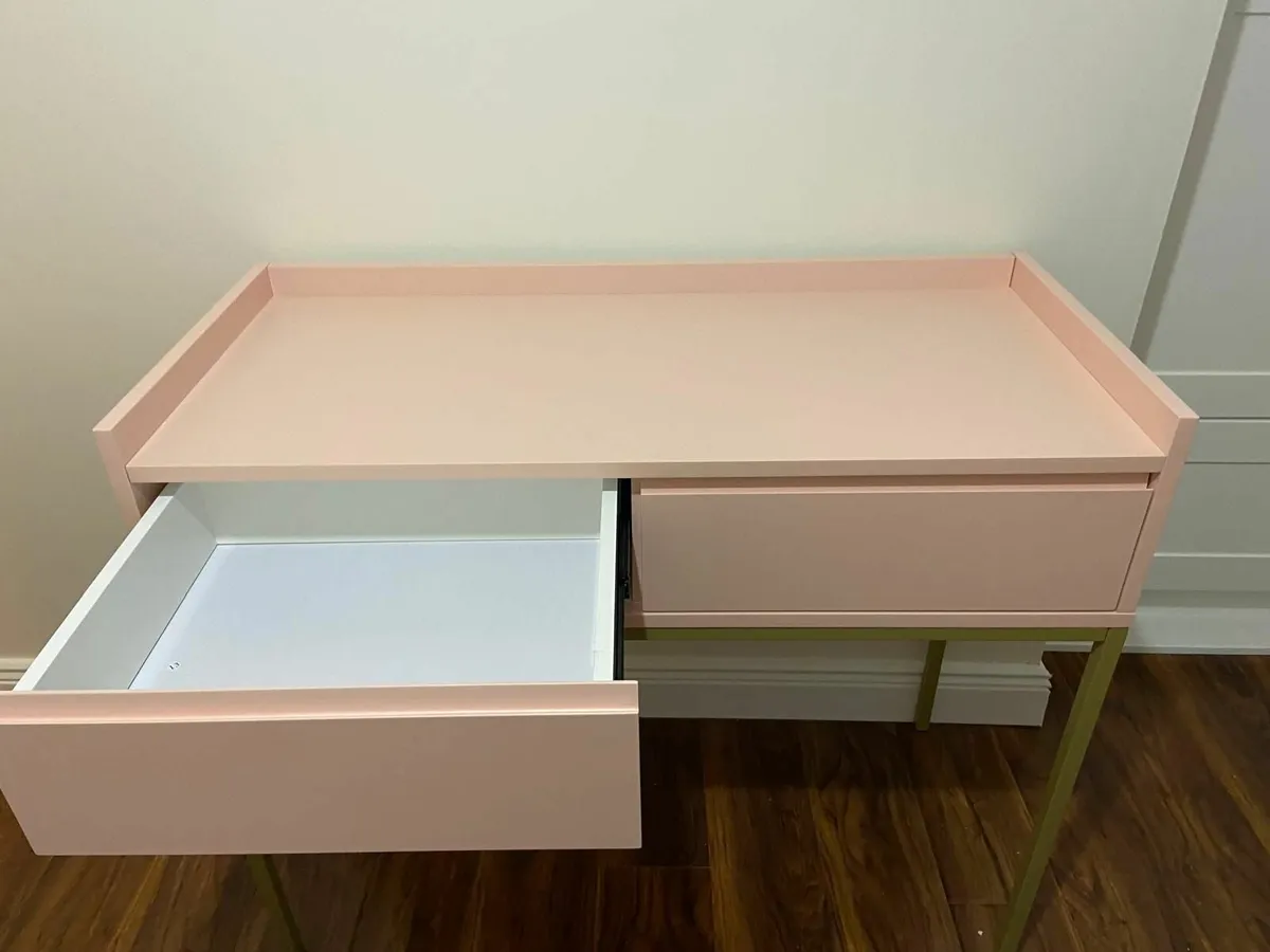 Table - Image 1