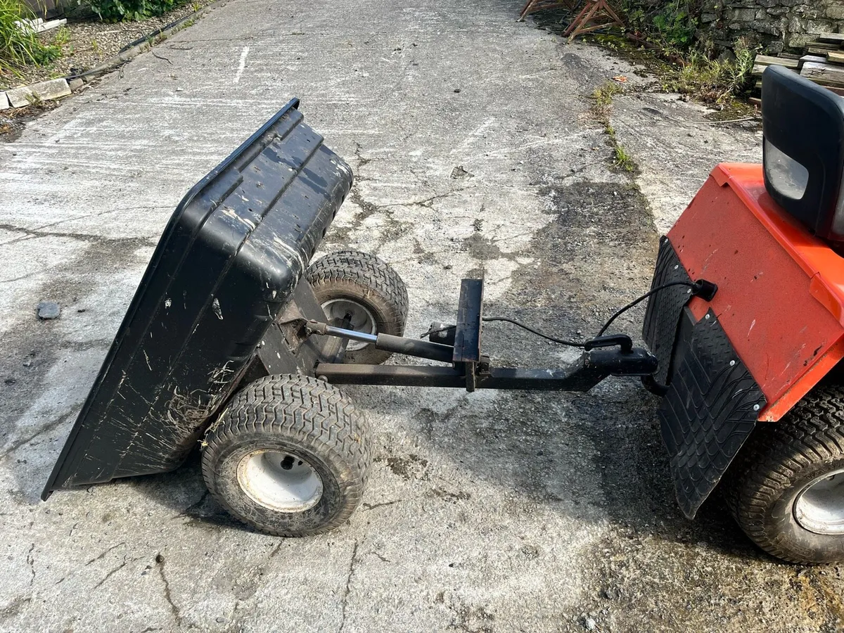 12.5 garden tractor and tipping trailer - Image 3