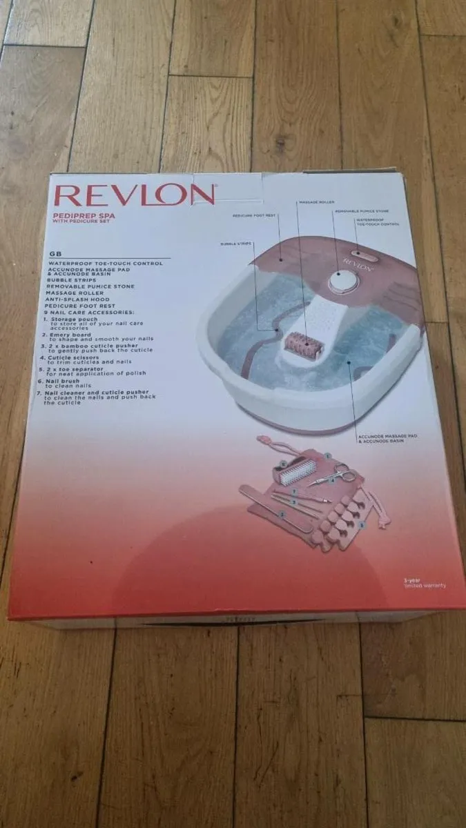 Revlon Electric foot  Spa with pedicure set - Image 3