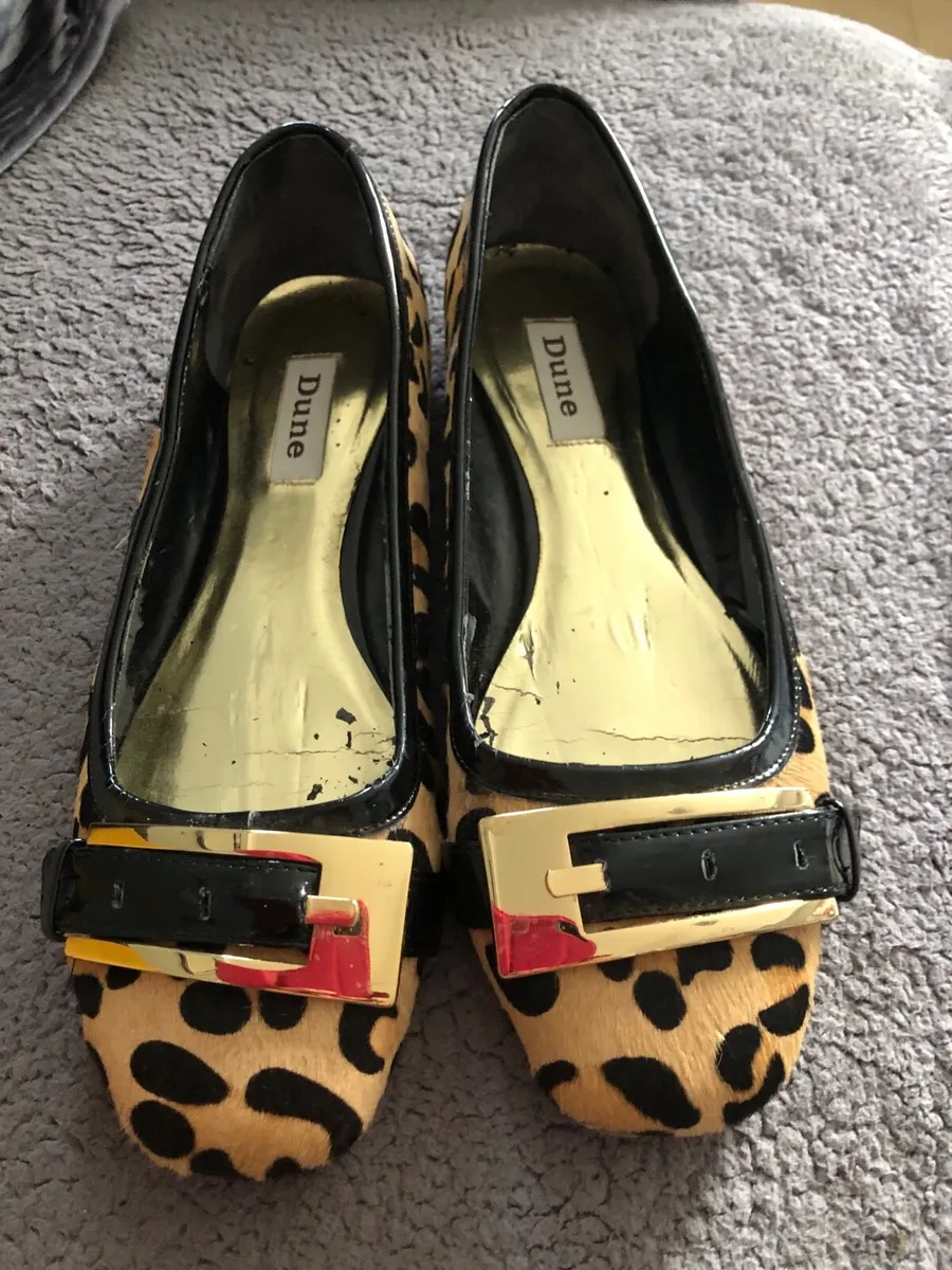 Ladies Dune flat shoes size 5 €25 - Image 1