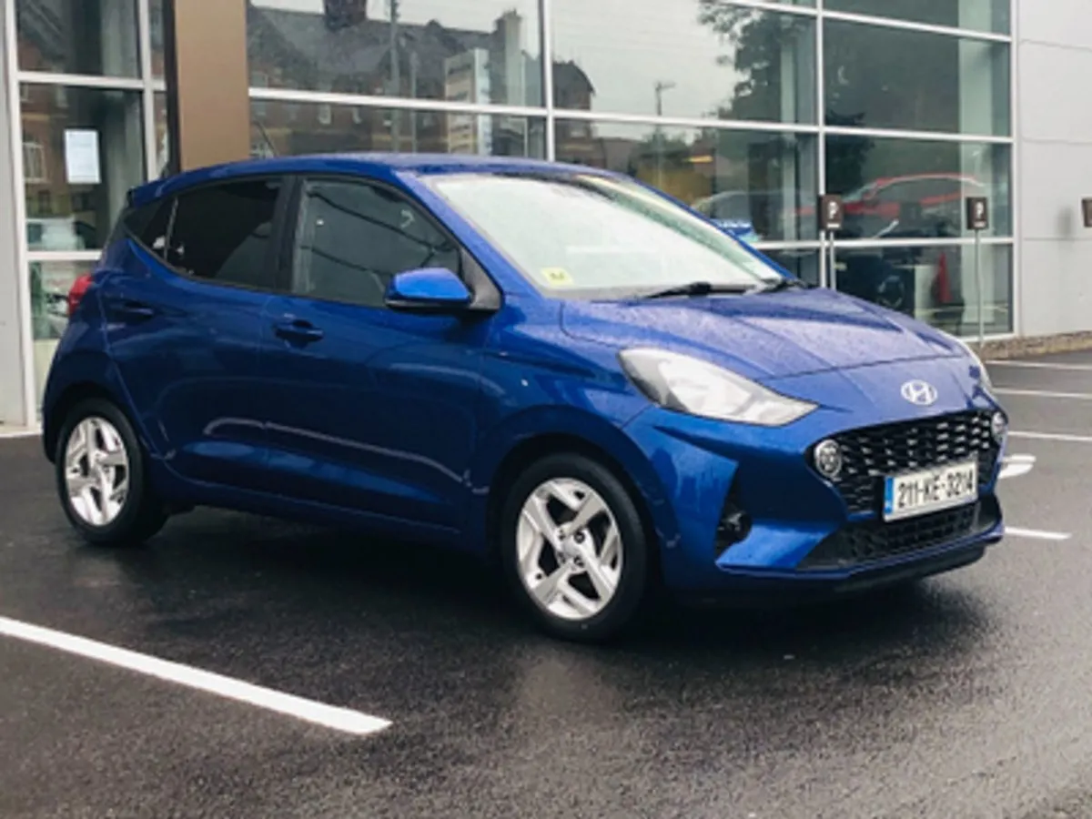 Hyundai i10 Deluxe 1.0 Petrol - Image 4