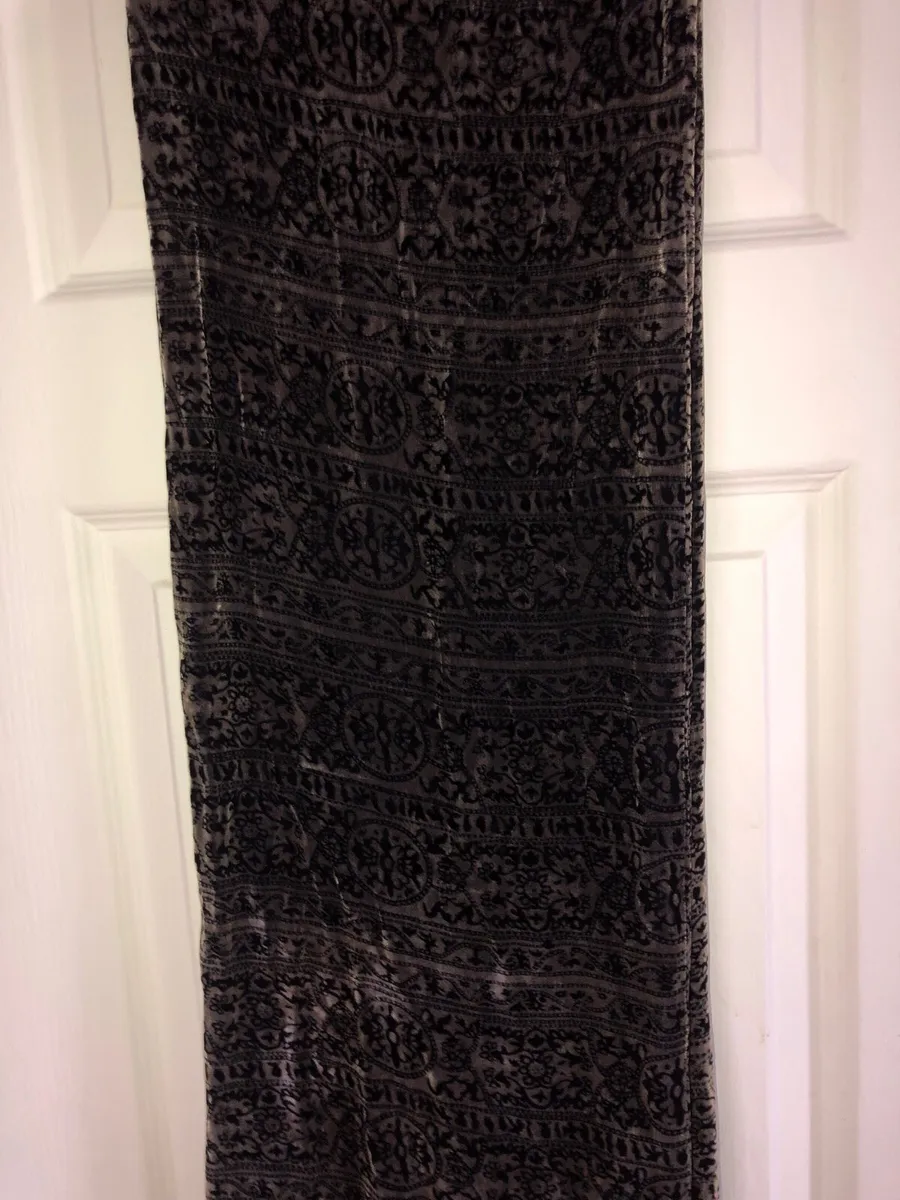 Ladies stunning scarf €10 - Image 2