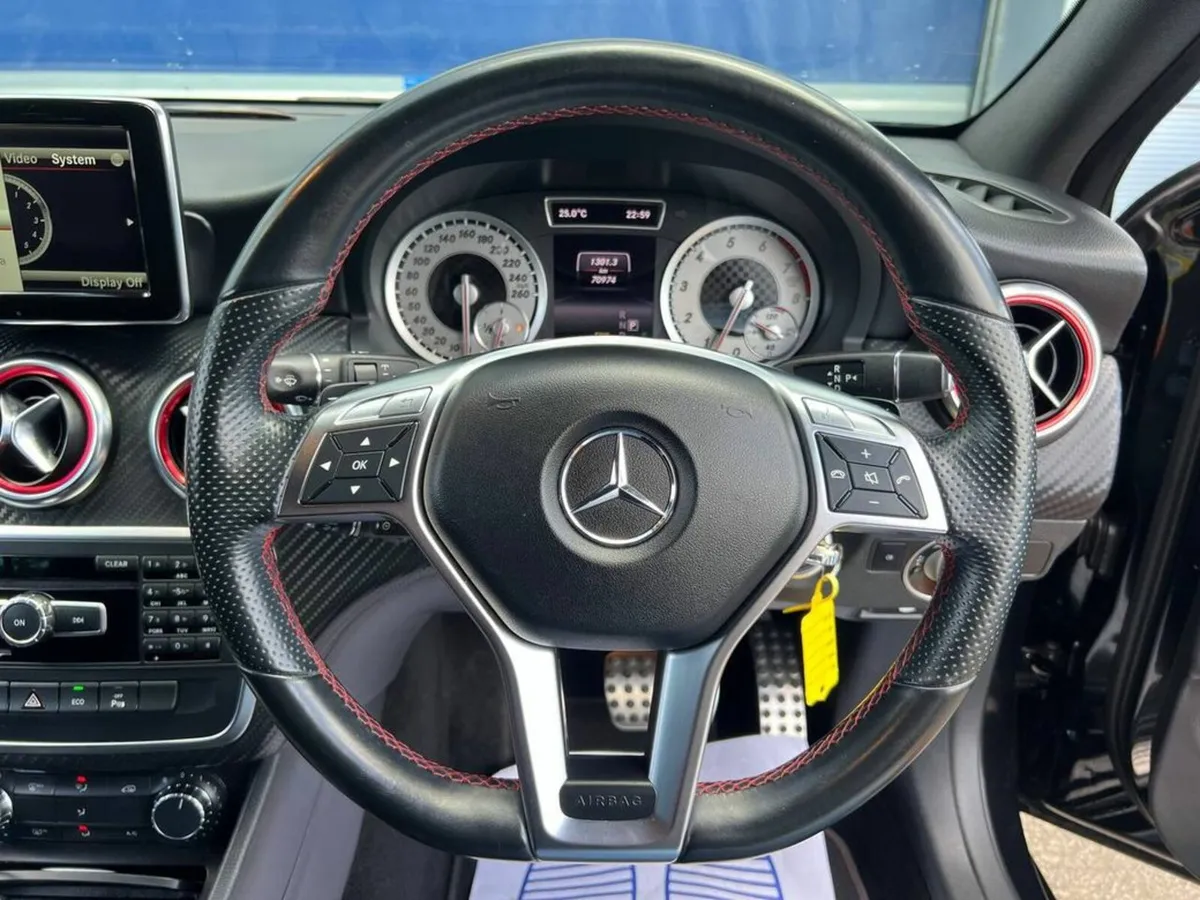 Mercedes-Benz A-Class A180 AMG-SPORT 1.6 AUTO // A - Image 4