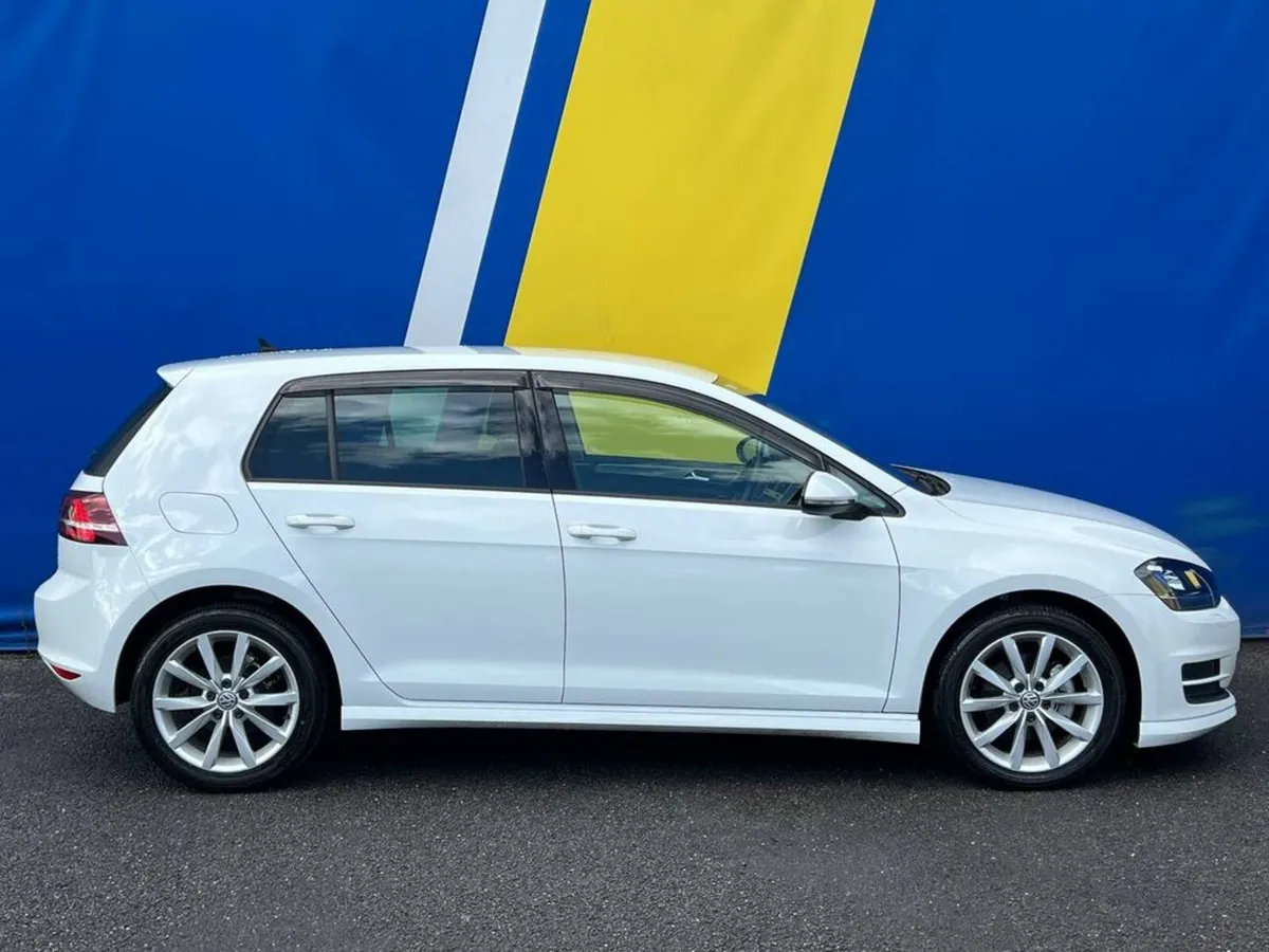 Volkswagen Golf COMFORTLINE 1.2 TSI AUTO // NEW 2 - Image 2