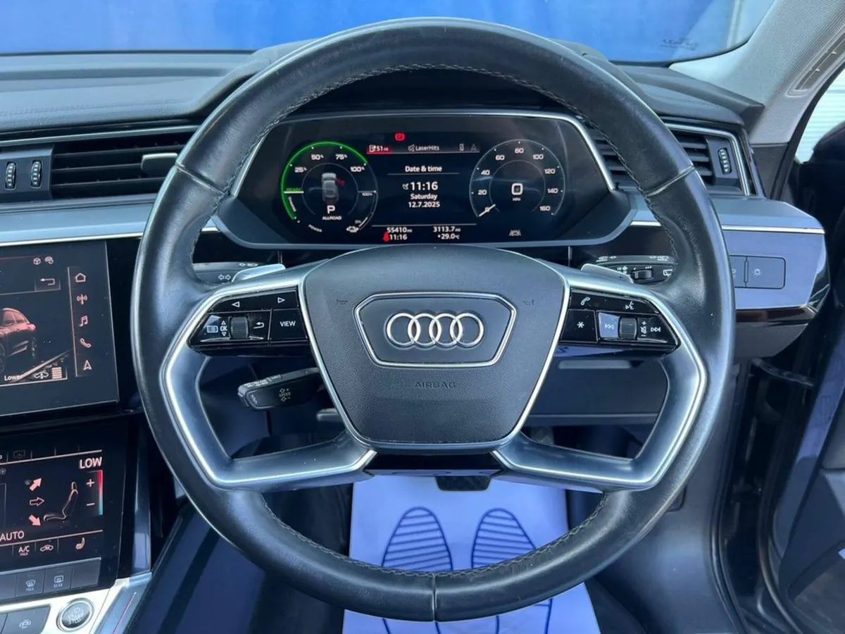 Audi e-tron 50 QUATTRO RS-PERFORMANCE // 22" RSQ8 - Image 4