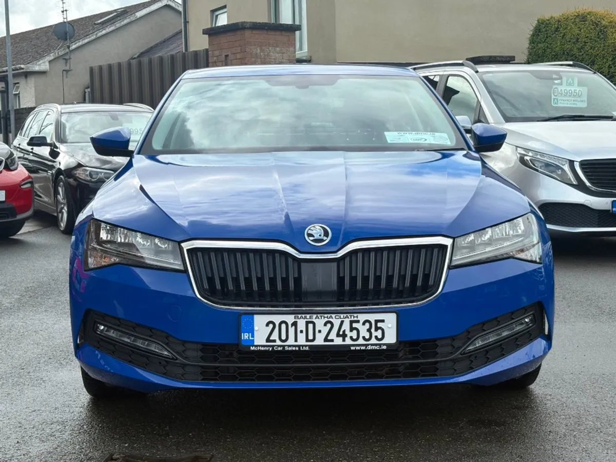 Skoda Superb ACT 1.5tsi 150HP 4DR - Image 2
