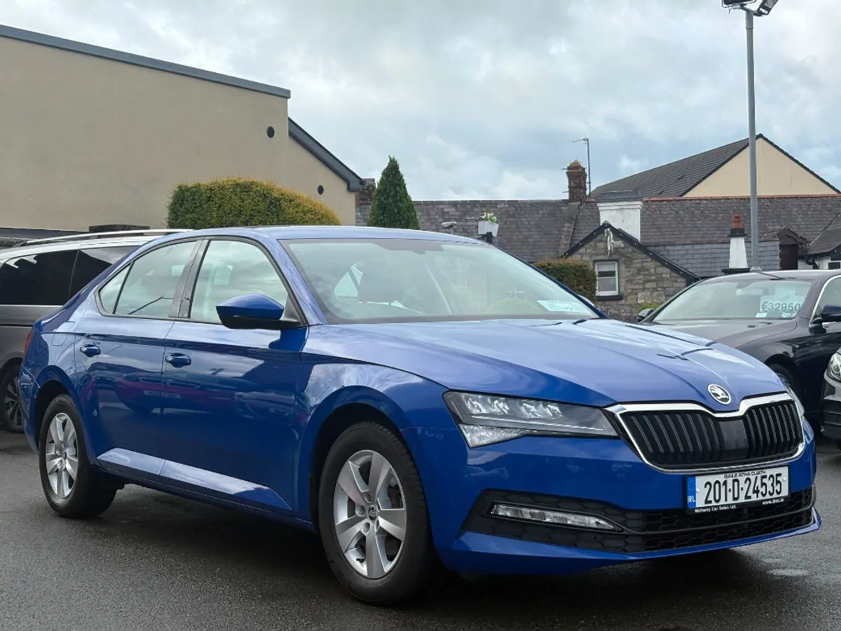 Skoda Superb ACT 1.5tsi 150HP 4DR - Image 3