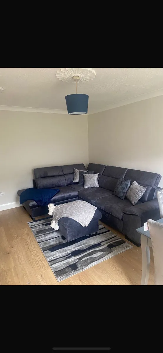 Sofa couch - Image 2