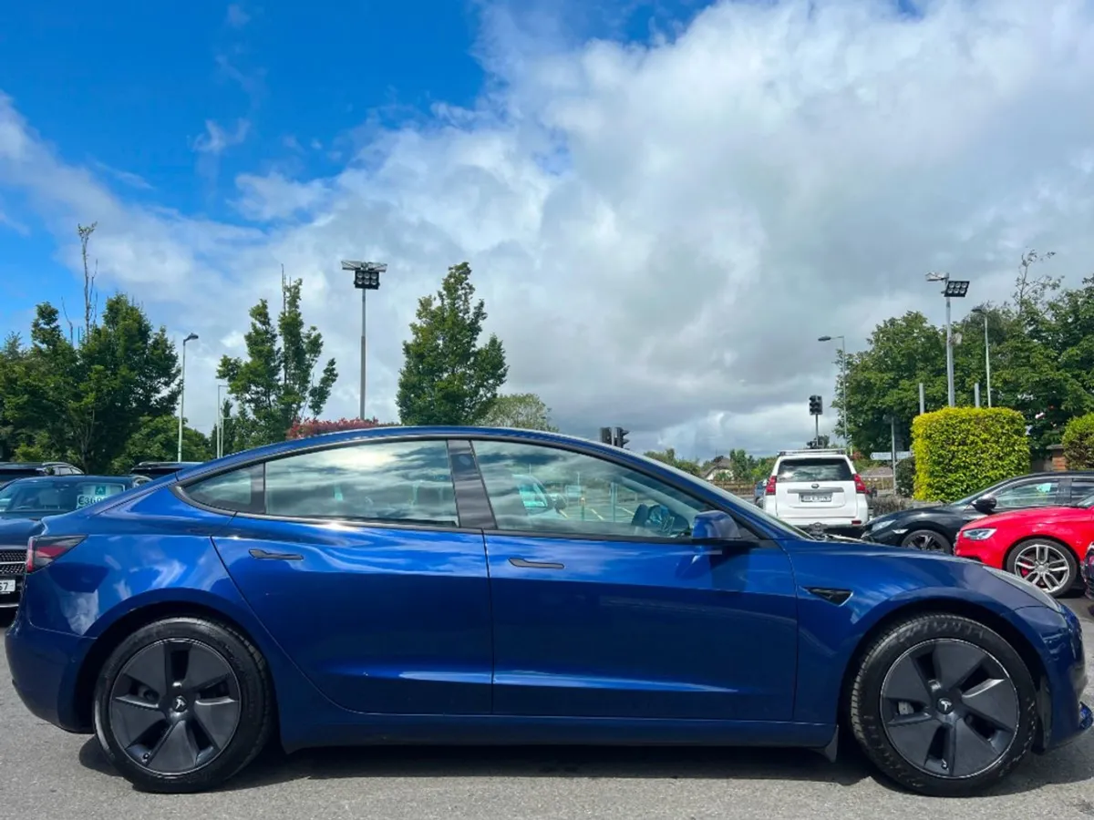 Tesla Model 3 M3 SR  4DR Auto  low Kms - Image 4