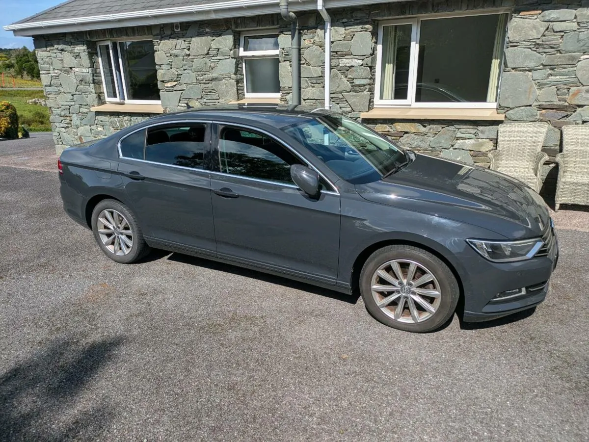 2016 Volkswagen Passat Business SE - Image 2