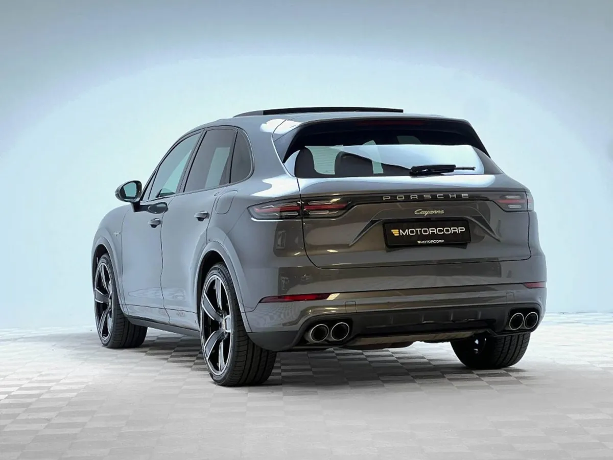 Porsche Cayenne 3.0 V6 E-hybrid - Image 4