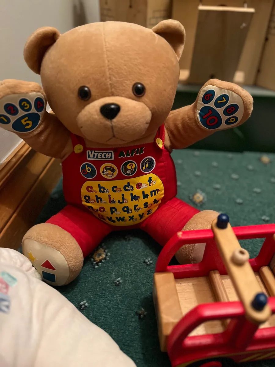 Toys - Image 3