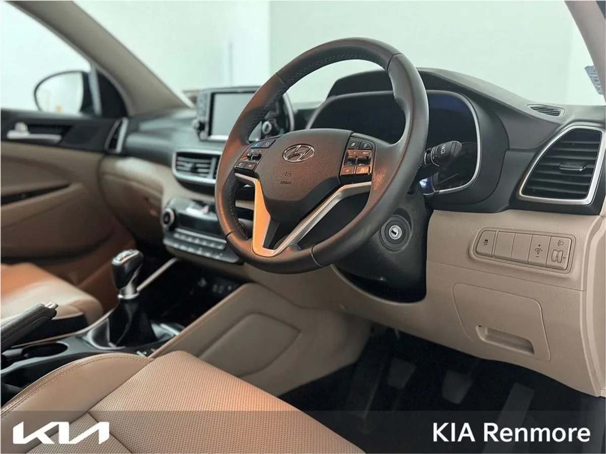 Hyundai Tucson Ix35 Executive 5DR - Image 2