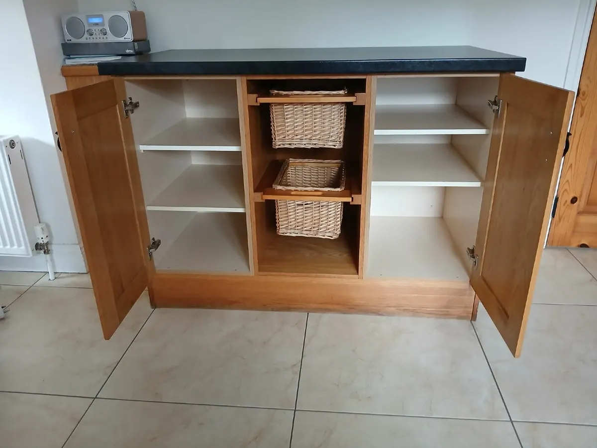 Kitchen island - Image 2