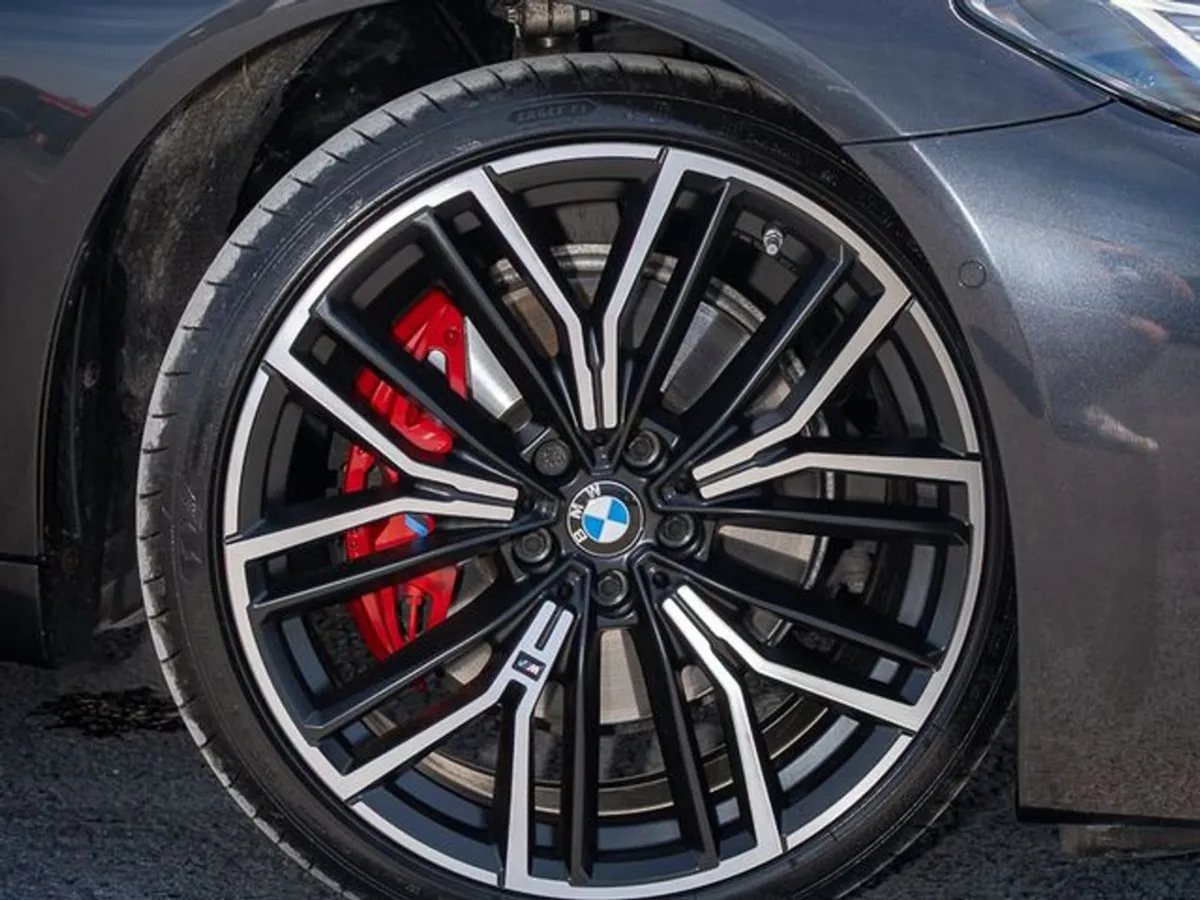 BMW 5 Series 520D M Sport PRO - Image 3