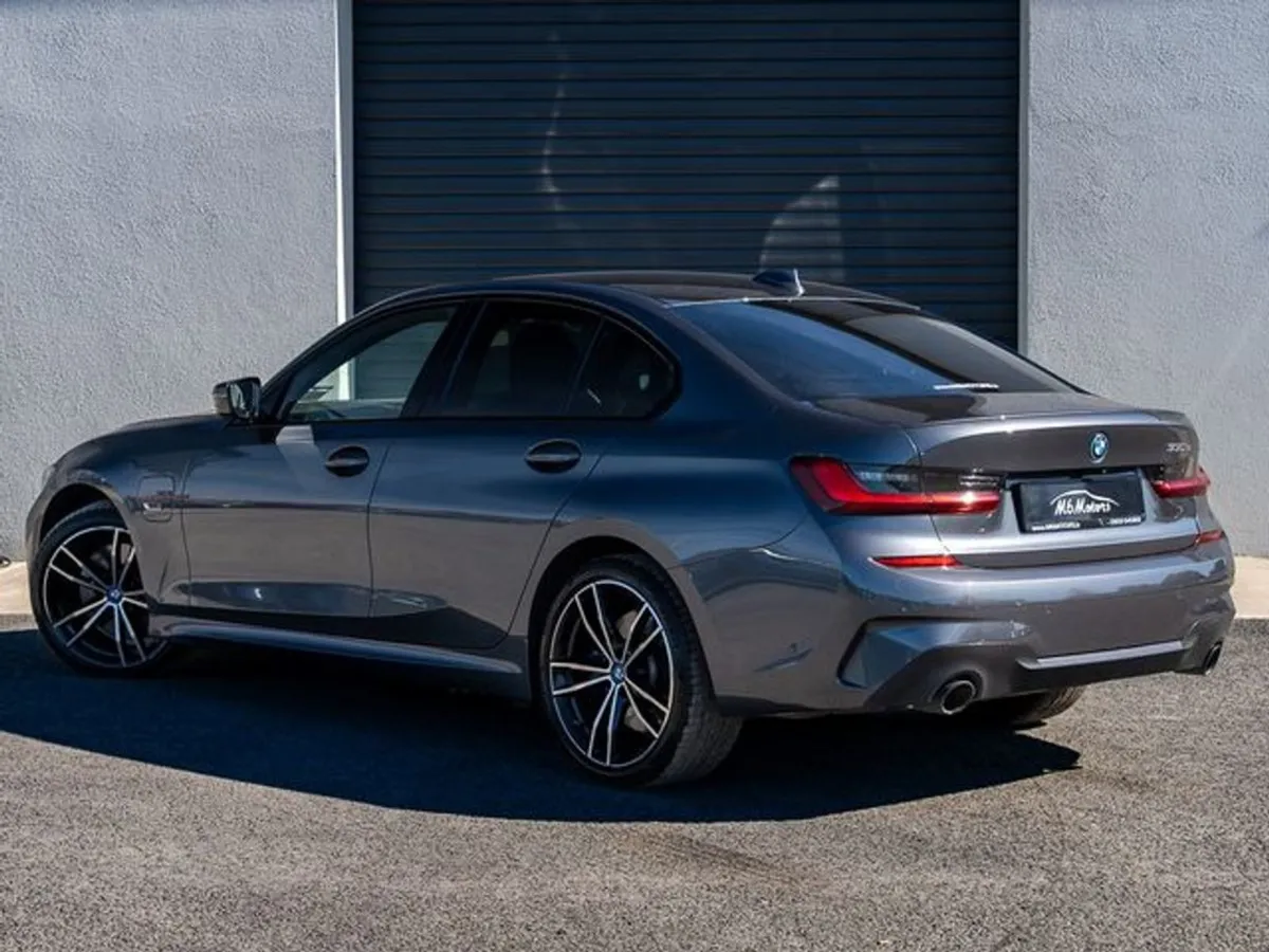 BMW 3 Series 330E M Sport PRO - Image 4