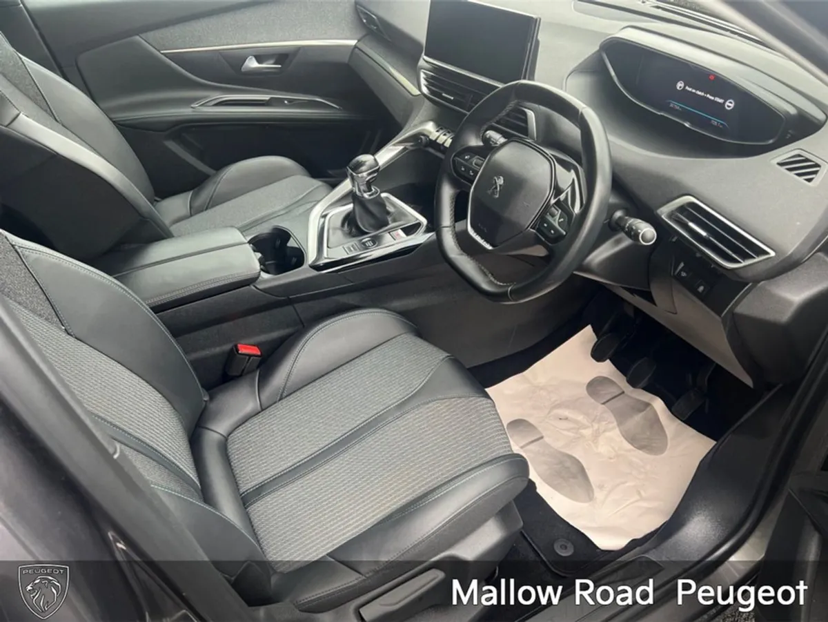 Peugeot 5008 FL Allure 1.2 130 6.3 4DR - Image 2