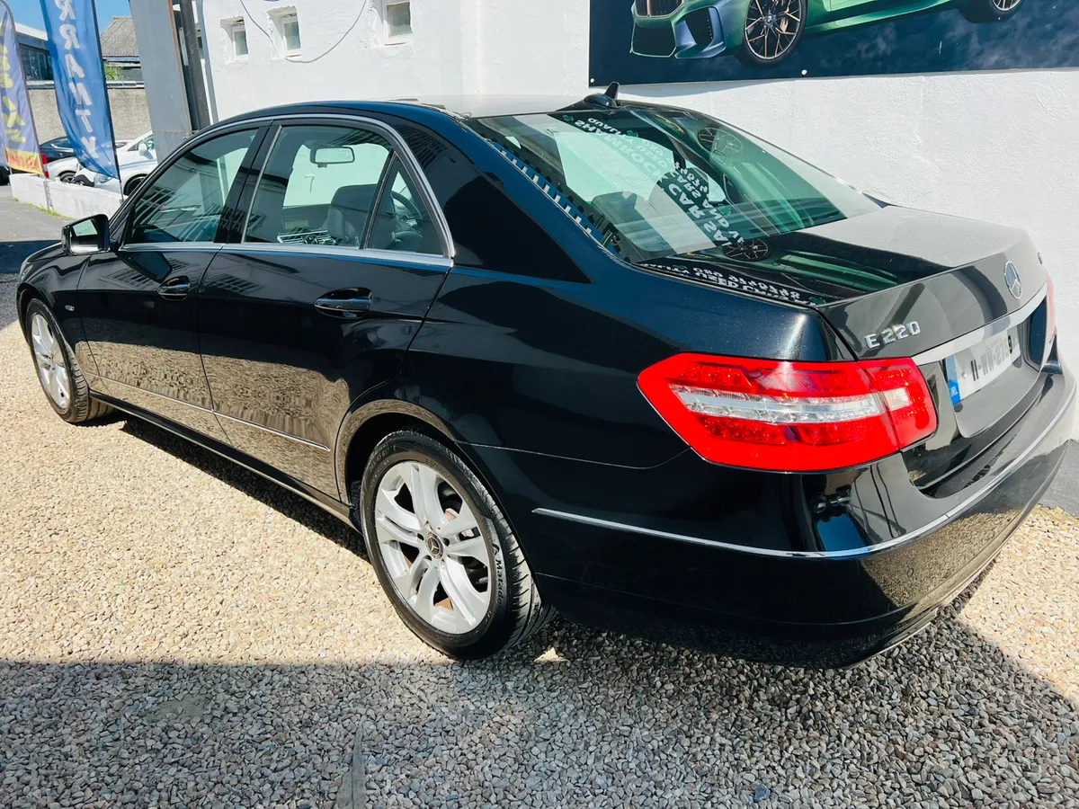 2011 Mercedes E-Class 220 Cdi Avangarde Auto - Image 3