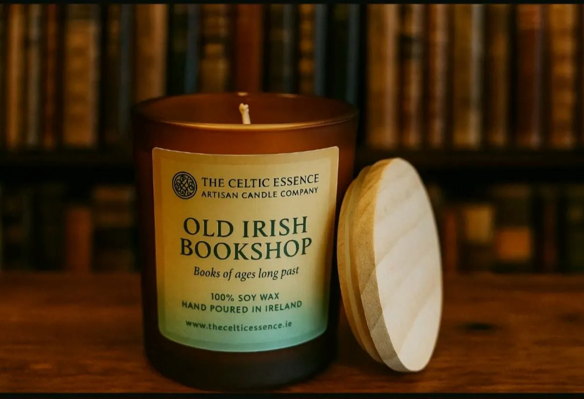 Old Irish Bookshop Scented Candles - Image 1