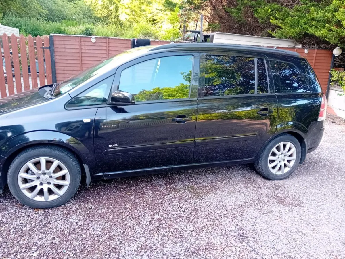 Opel zifera  ... 1.6 club  07 . - Image 1