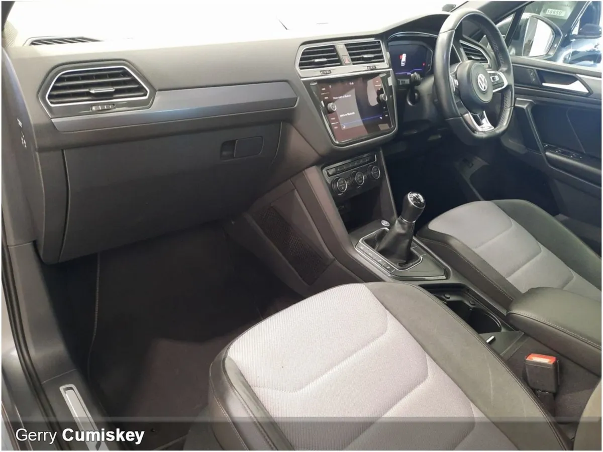 Volkswagen Tiguan 2.0 TDI 150HP R-line - Image 4