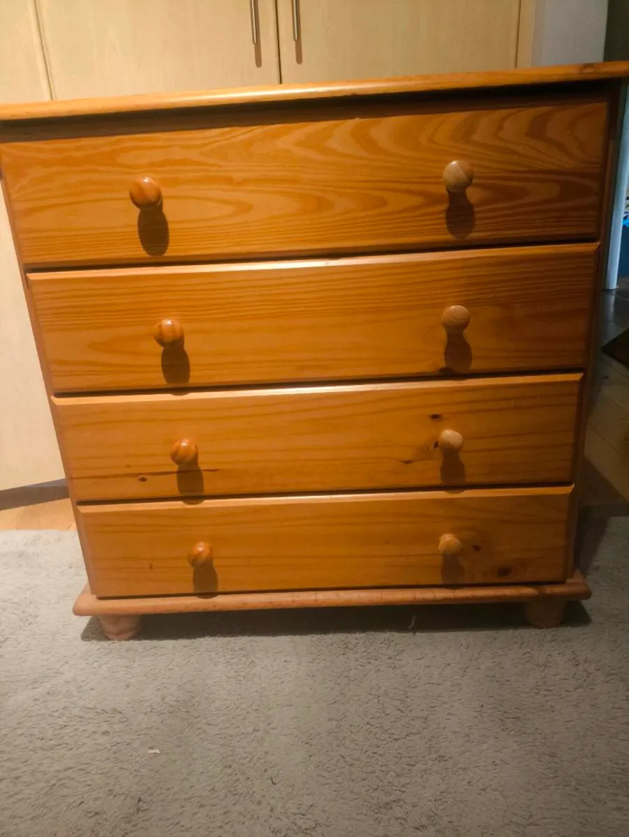 solid wood chest of drawers - Image 1