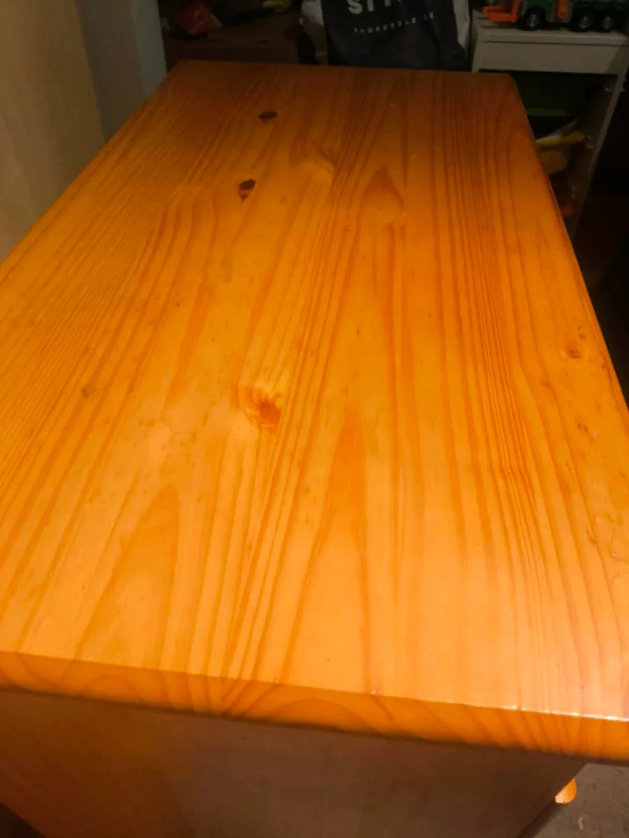 solid wood chest of drawers - Image 3