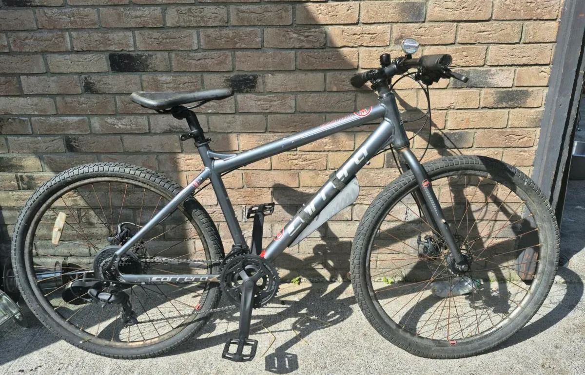 Adults Carrera subway bike size 18",
 tyres 27.5 x - Image 3