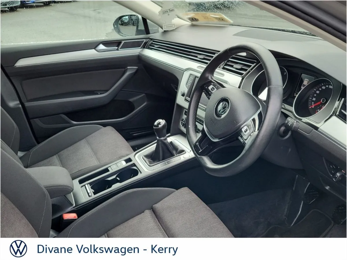 Volkswagen Passat Comfortline 1.6 TDI 120BHP - Image 4