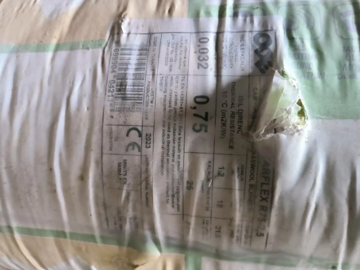One roll of glass wool insulation - Image 2