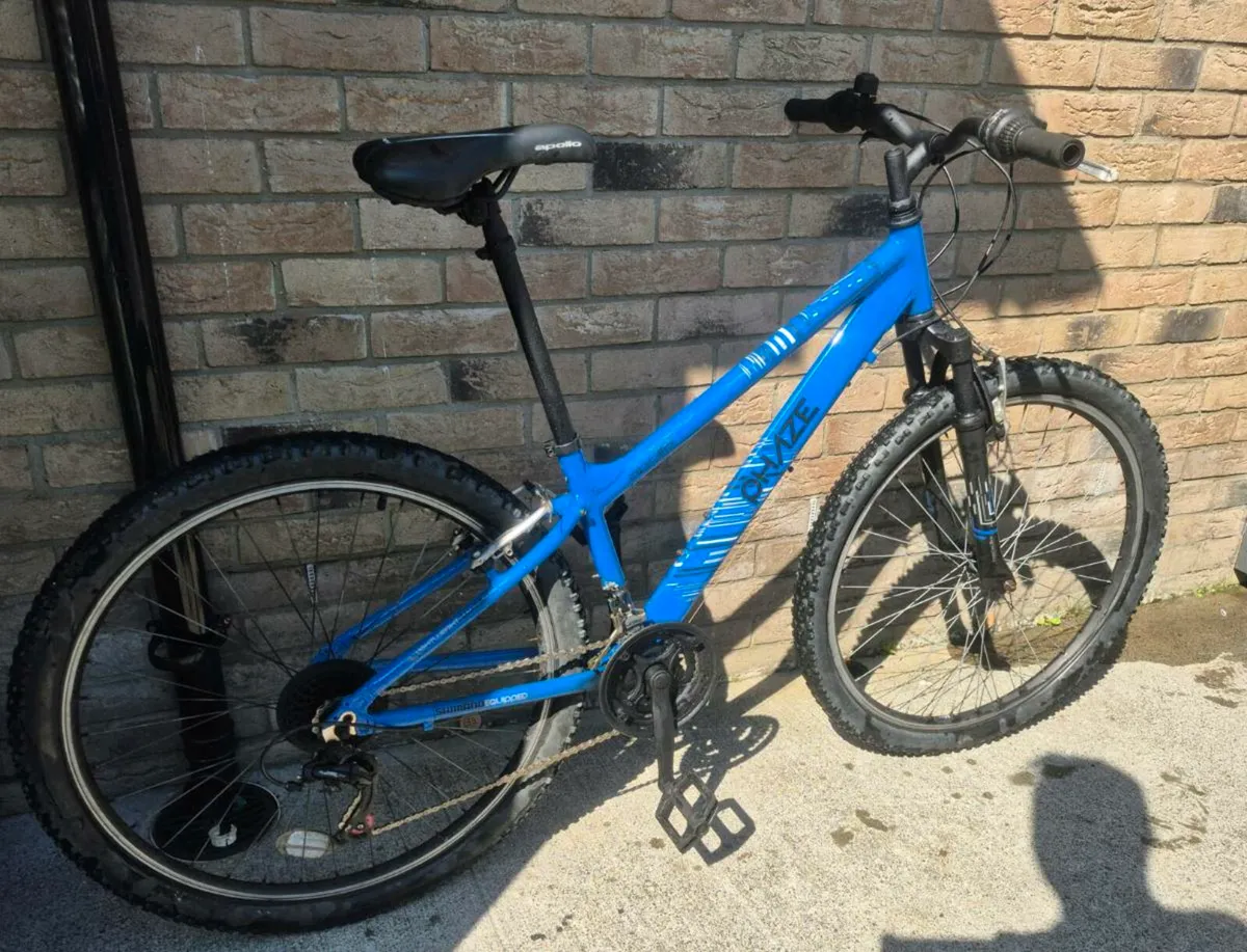 Adults Apollo Phaze bike.
27.5" wheels
16 inch in - Image 1