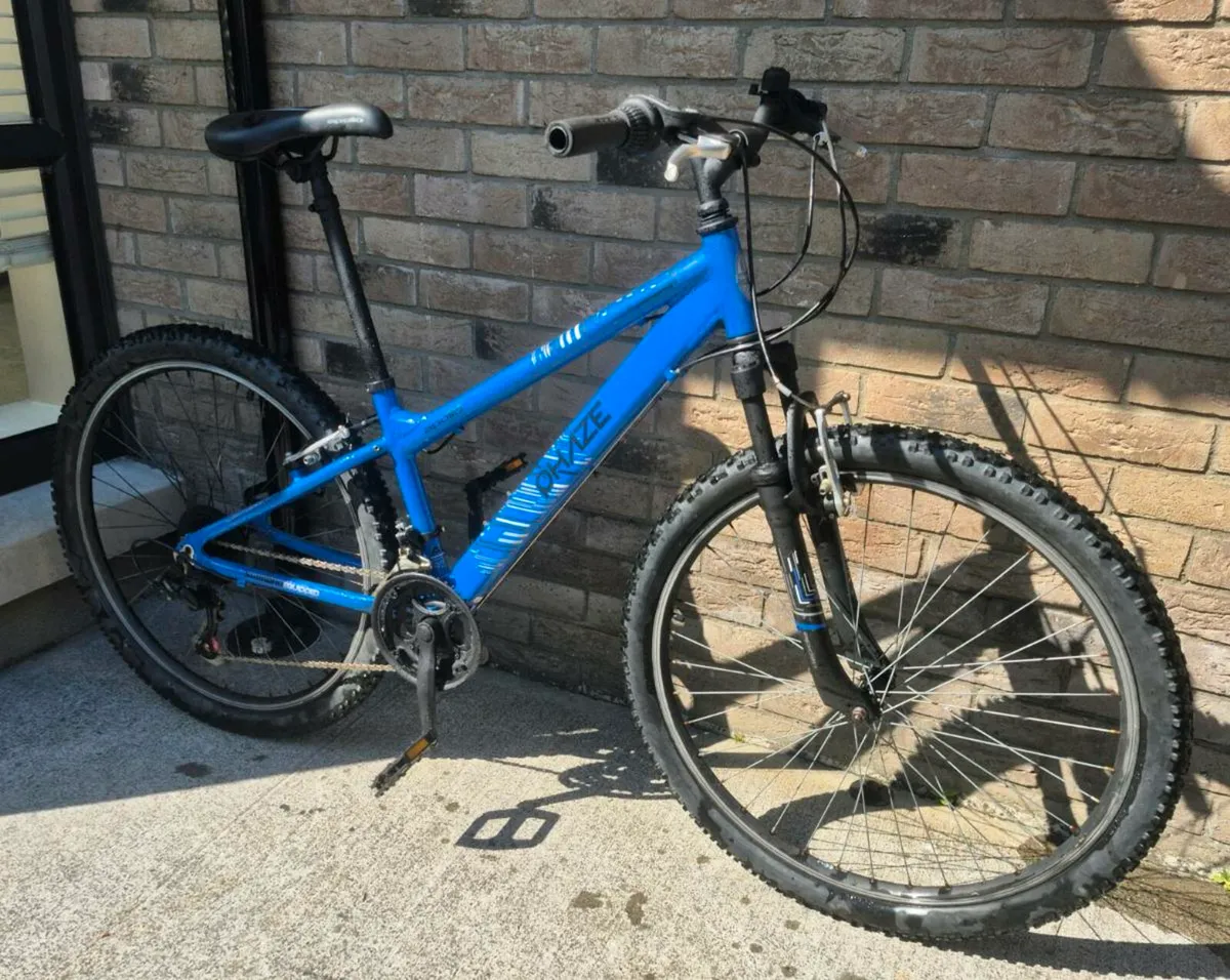 Adults Apollo Phaze bike.
27.5" wheels
16 inch in - Image 2
