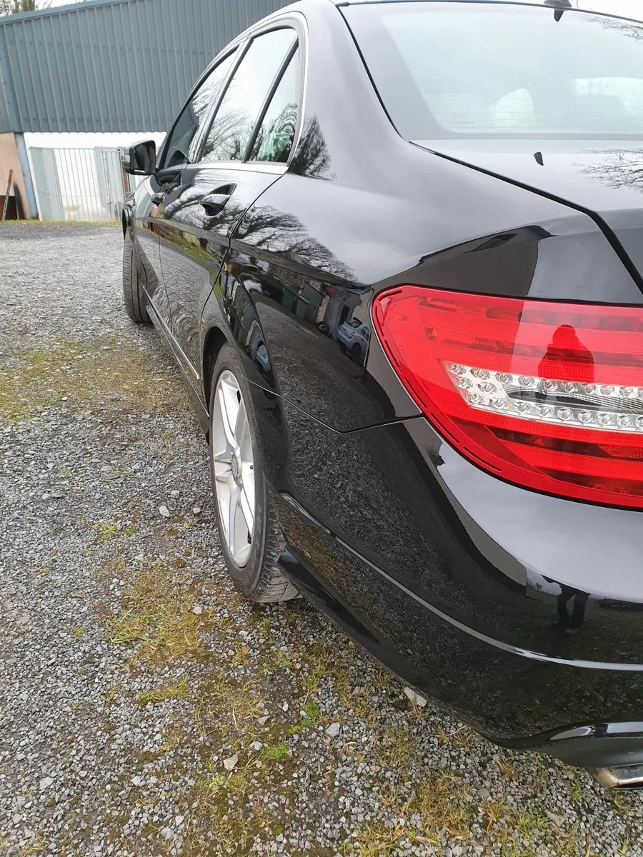 Car - Image 2