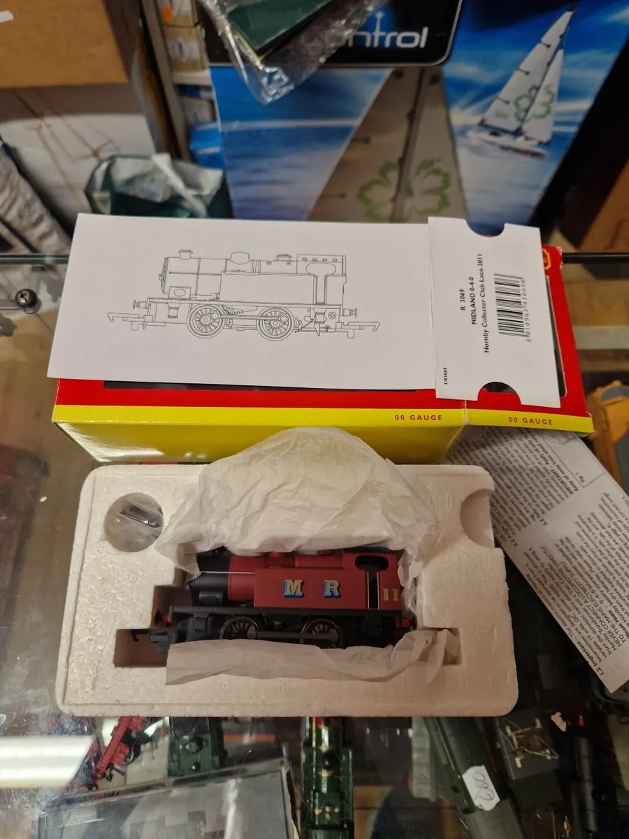 Hornby OO Gauge Tank Engine - Image 1