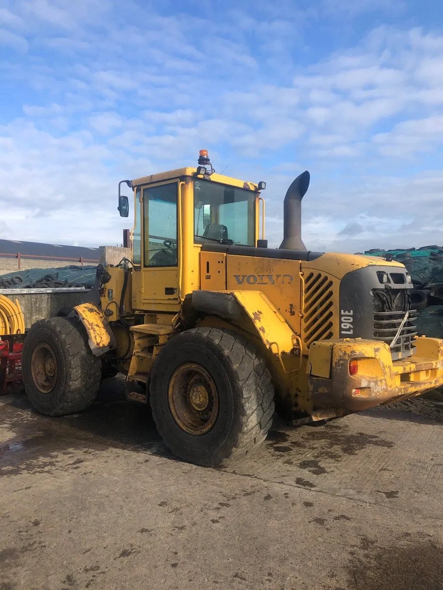 Volvo l90e - Image 2