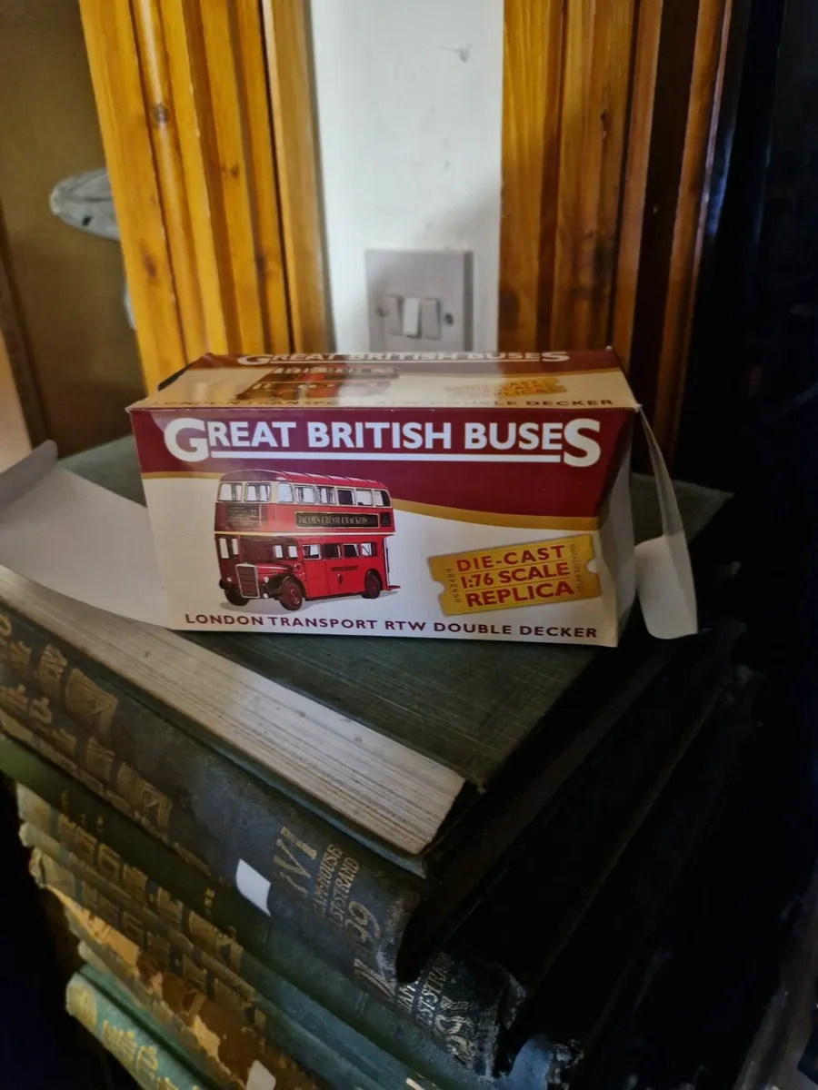 Corgi Atlas Bus