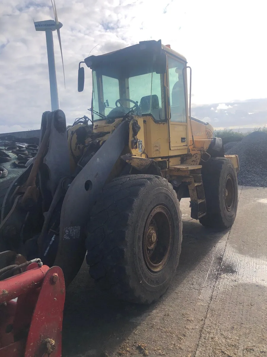 Volvo l90e - Image 3