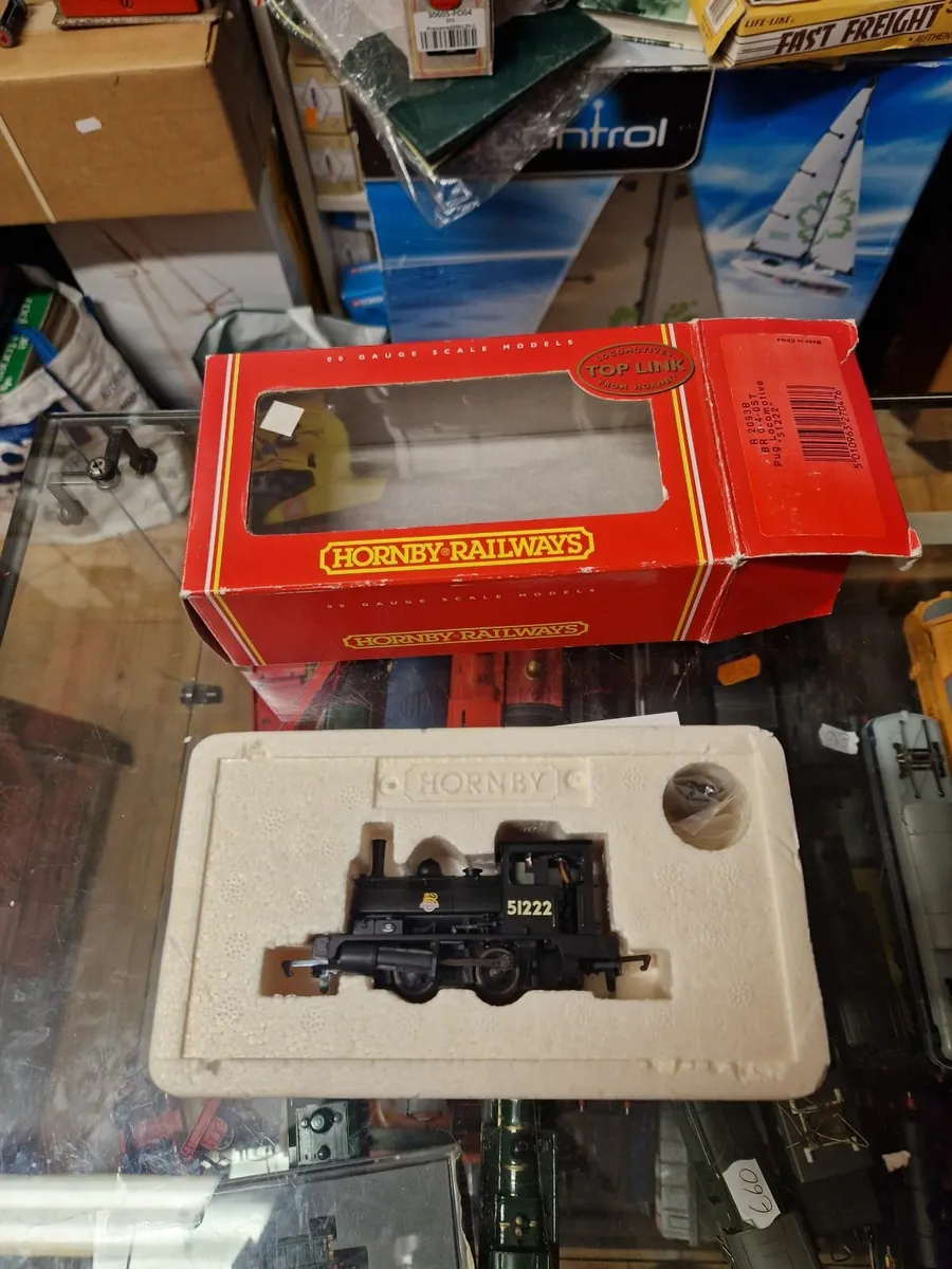 Hornby OO Gauge Tank Engine - Image 1