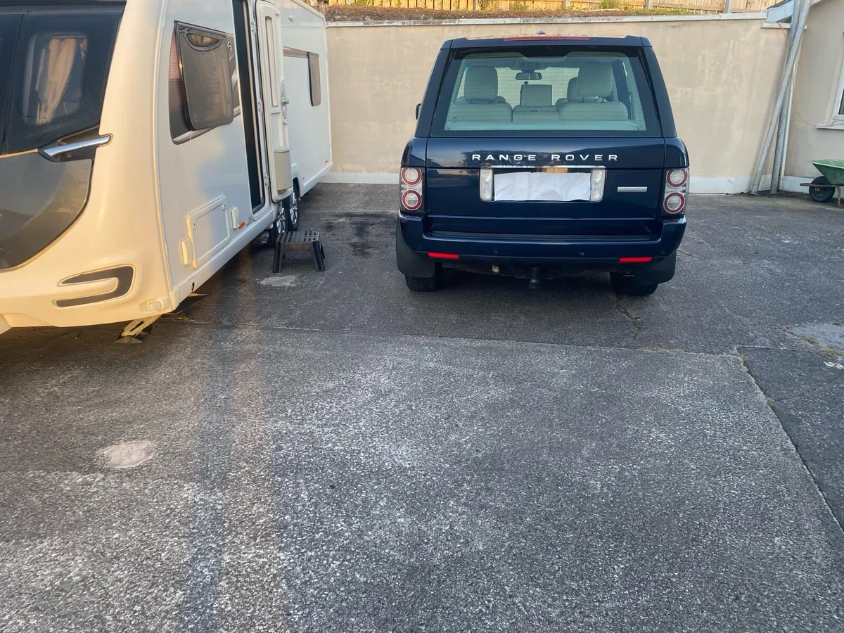 2012 Land Rover/Range RoverWestminster TDV8/4367cc - Image 2
