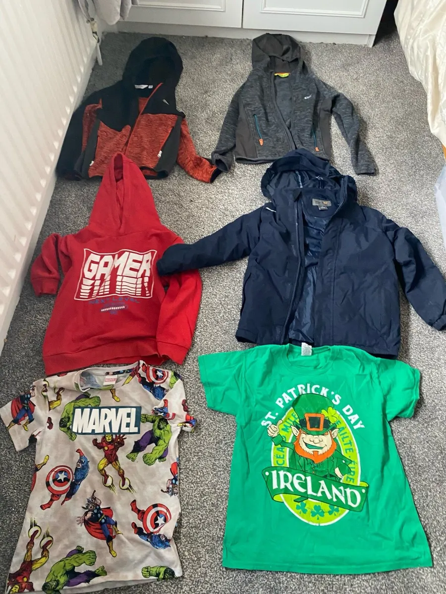 Boys clothes - Image 1