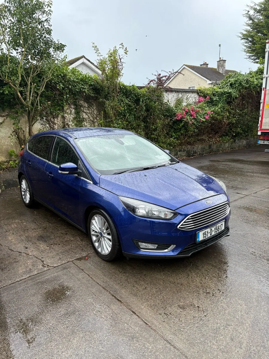 Ford focus - low mileage - Image 1