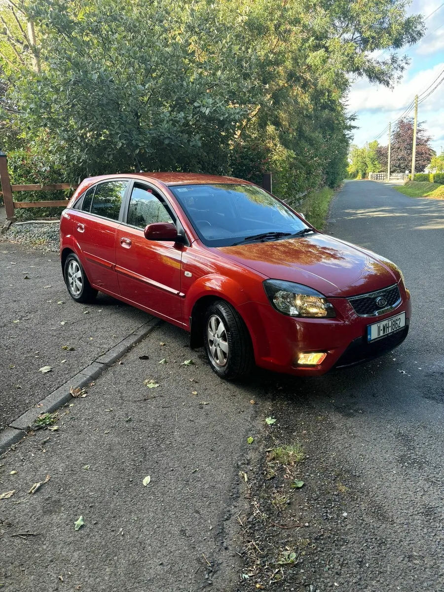 11 KIA RIO  VERY LOW KMS  NCT AND TAXED - Image 1