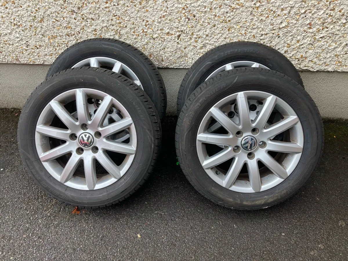 VW 16” alloy wheels & new tyres - Image 1