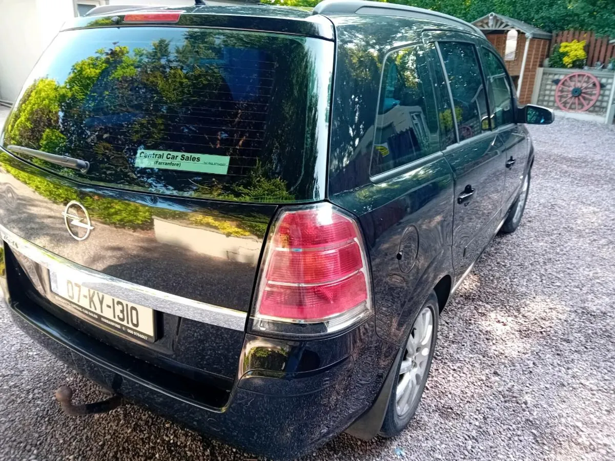 2007 opel zifera 1.6 club. 7 seater . - Image 4